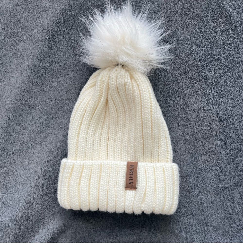 Furtalk Cream Knit Women’s Winter Pom-Pom Beanie Hat